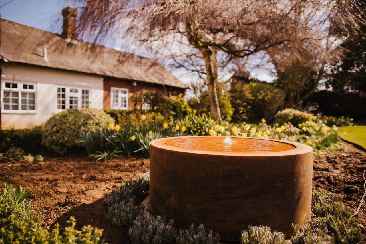 The Farmhouse At Redcoats Stevenage Bagian luar foto